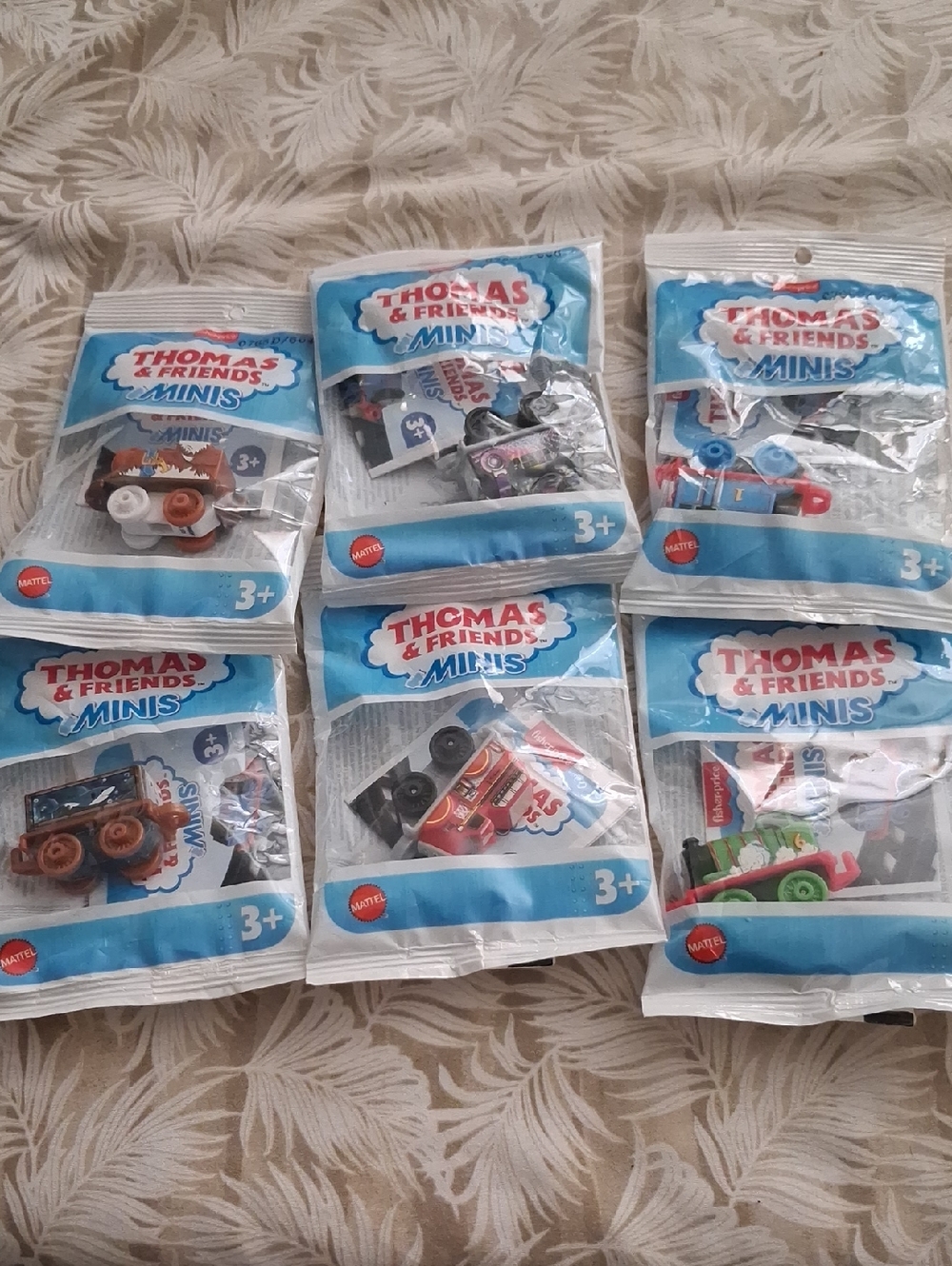 Thomas & Friends Minis Blind Bag Pack - Blue, Red, Green, Brown